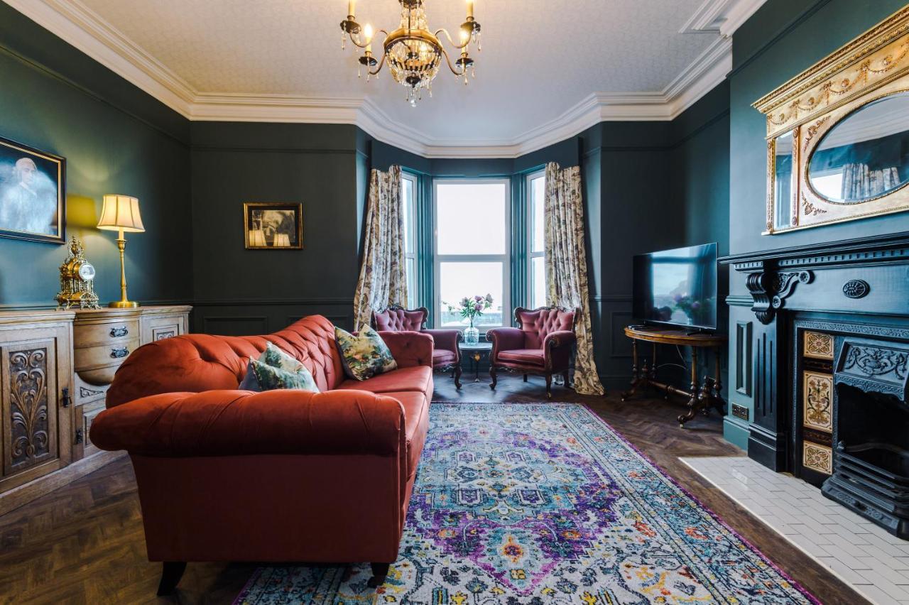 Russell Court By Orenda-Luxe Llandudno Buitenkant foto