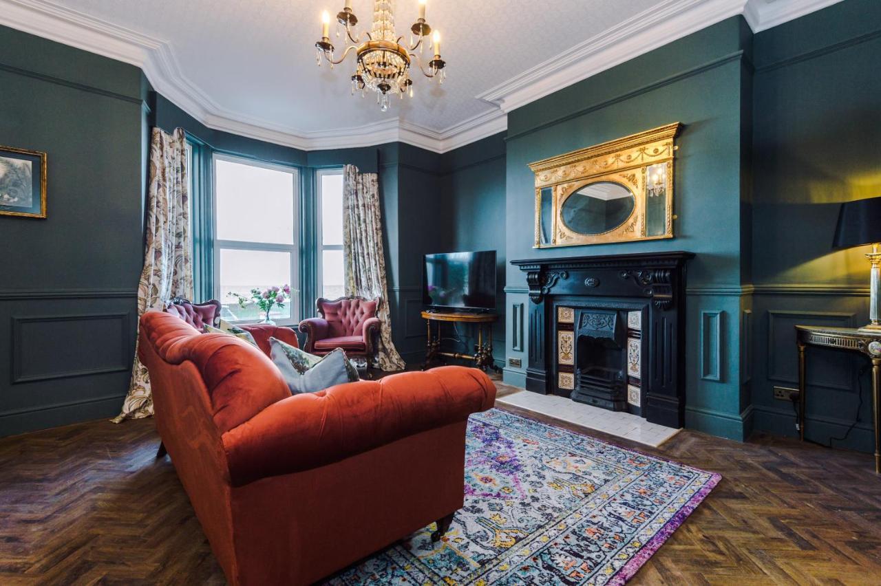 Russell Court By Orenda-Luxe Llandudno Buitenkant foto