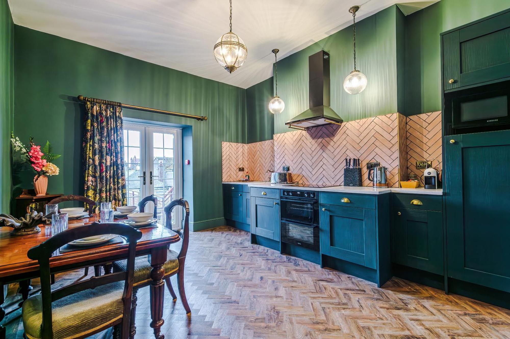 Russell Court By Orenda-Luxe Llandudno Buitenkant foto