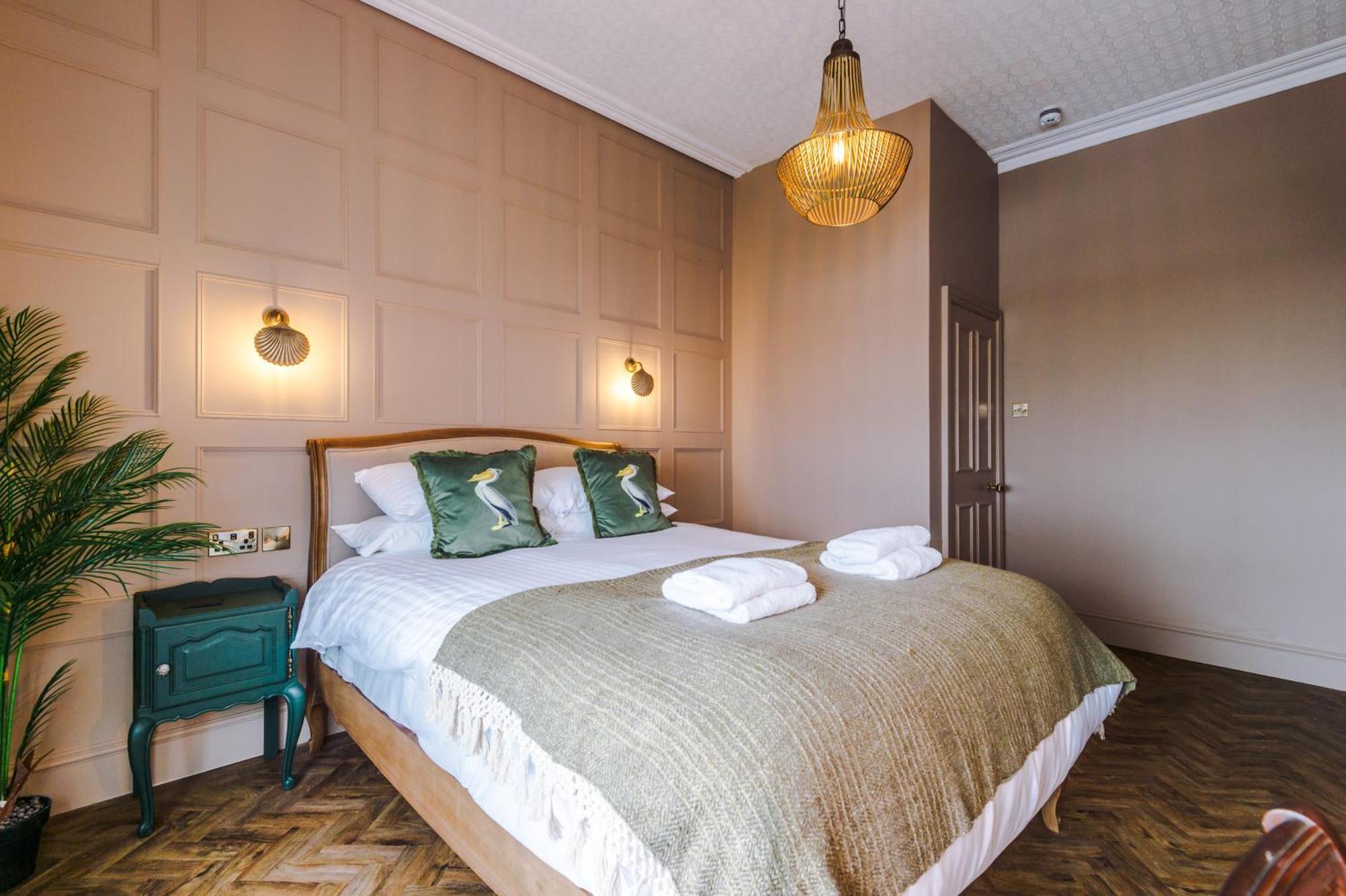 Russell Court By Orenda-Luxe Llandudno Buitenkant foto