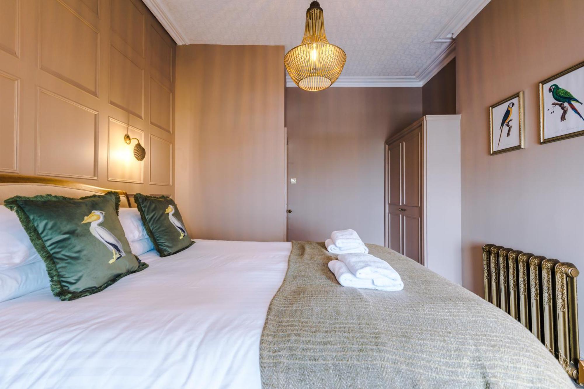 Russell Court By Orenda-Luxe Llandudno Buitenkant foto