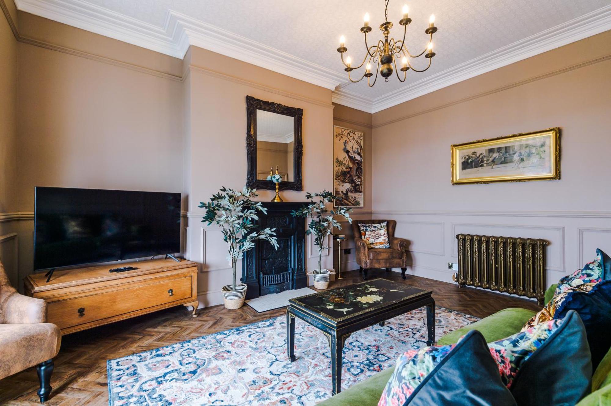 Russell Court By Orenda-Luxe Llandudno Buitenkant foto